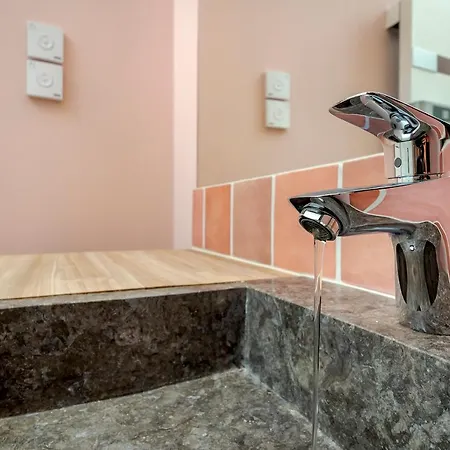 Апартаменты Ardn-bnb Eglise Ла-Рош-ан-Арден